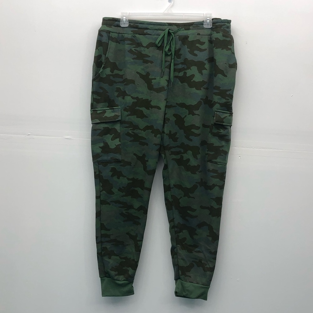 Men's Green Camo Cargo Jogger Pants five pockets pull on.3X
